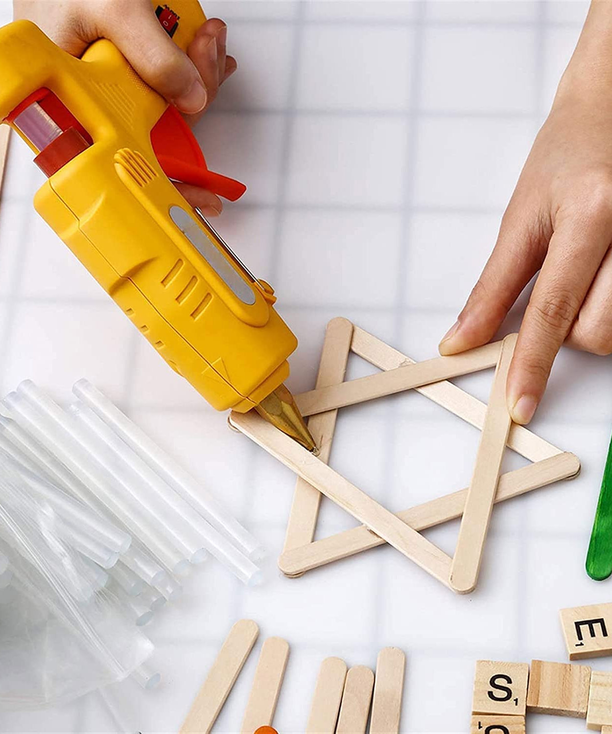 Glue Sticks for Craft and Art Decoration Craft Work Multi-Purpose Transparent HOT MELT Glue Sticks ( 1 Kg )