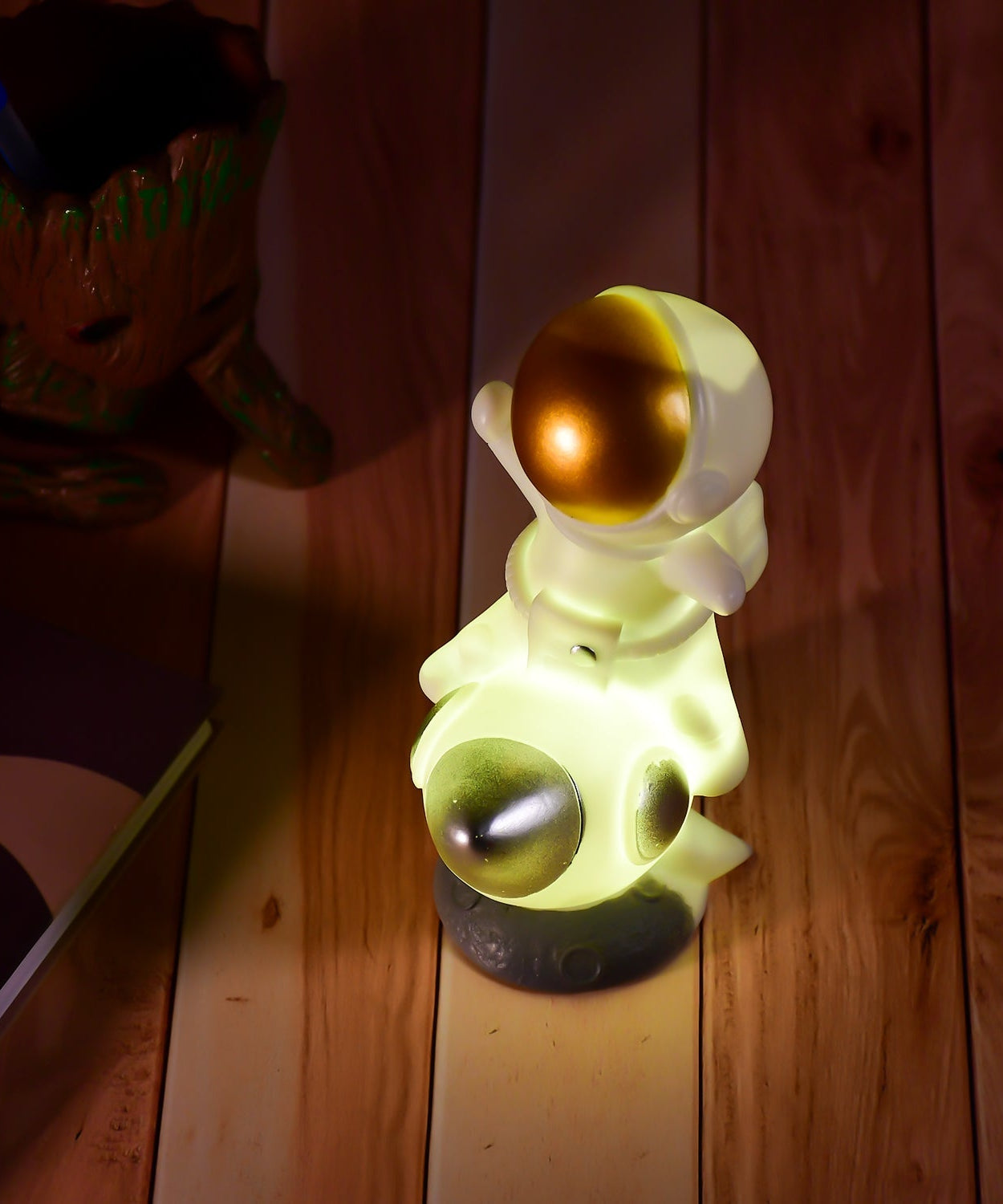 Space explorer miniature for DIY decor.