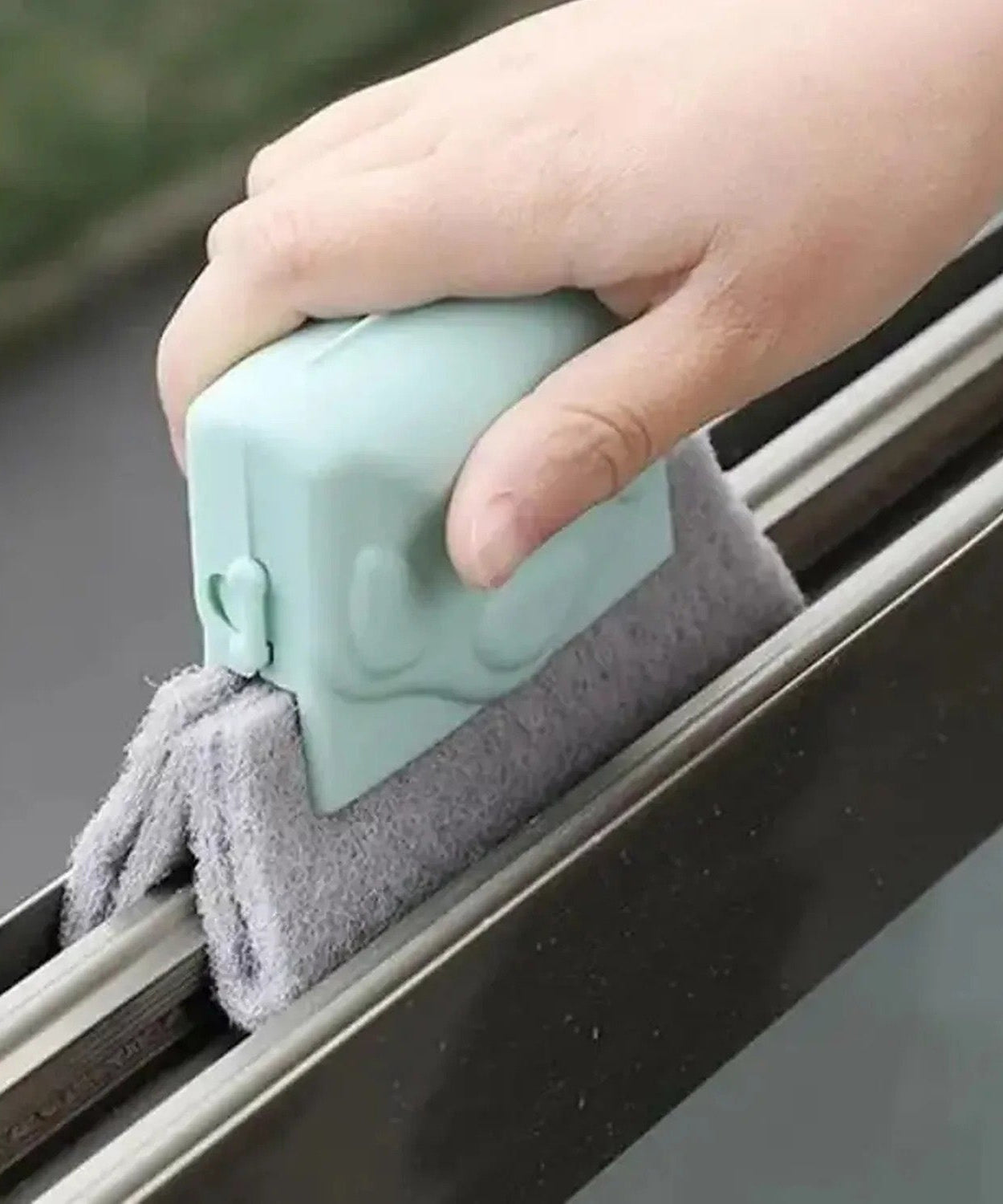 Window groove cleaning brush for tight spaces