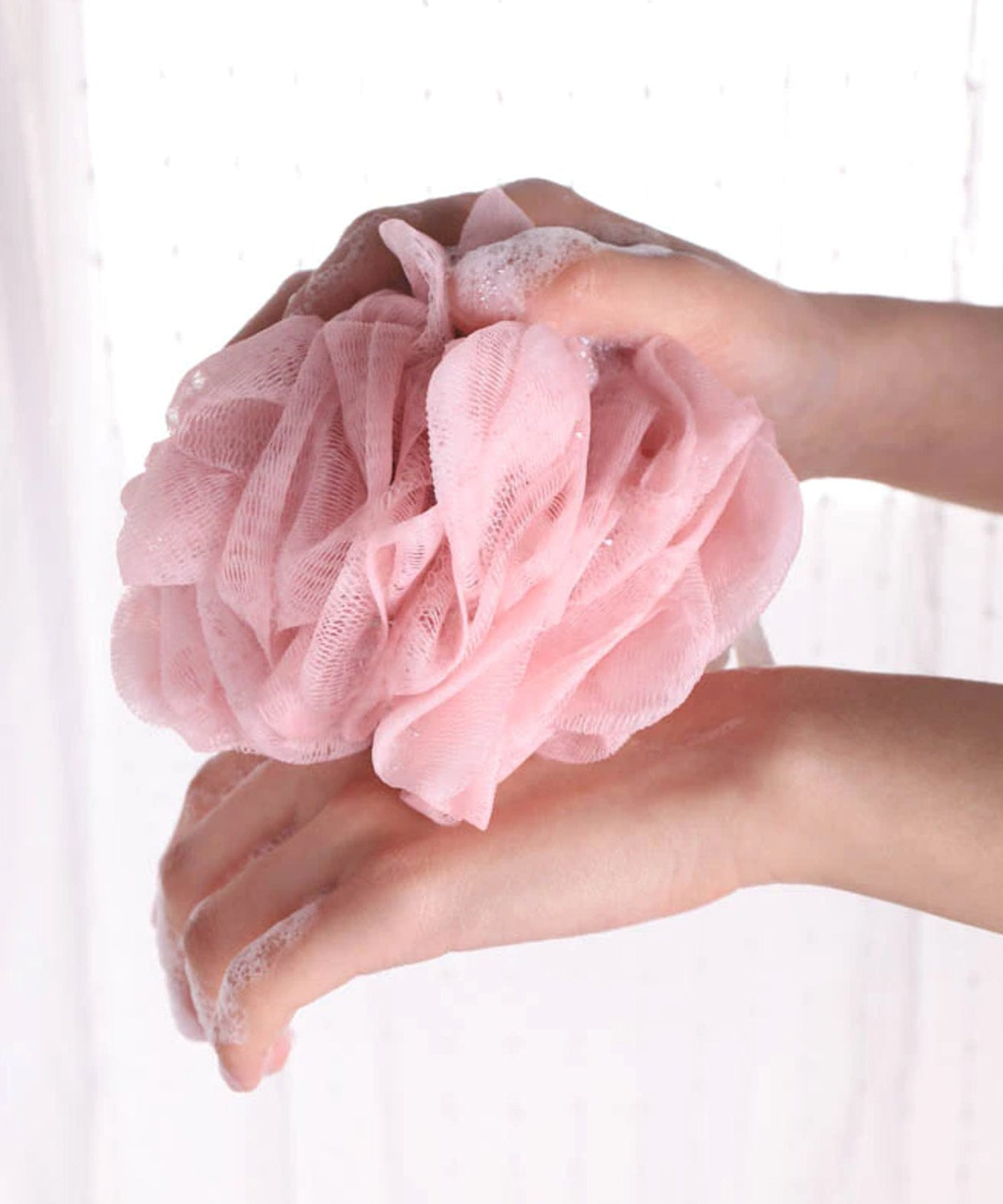 Bath scrubber and loofah sponge for cleaning