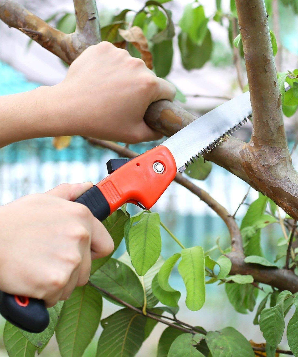 Compact and durable folding saw.