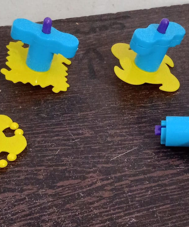 Kids toy spinner with launcher
