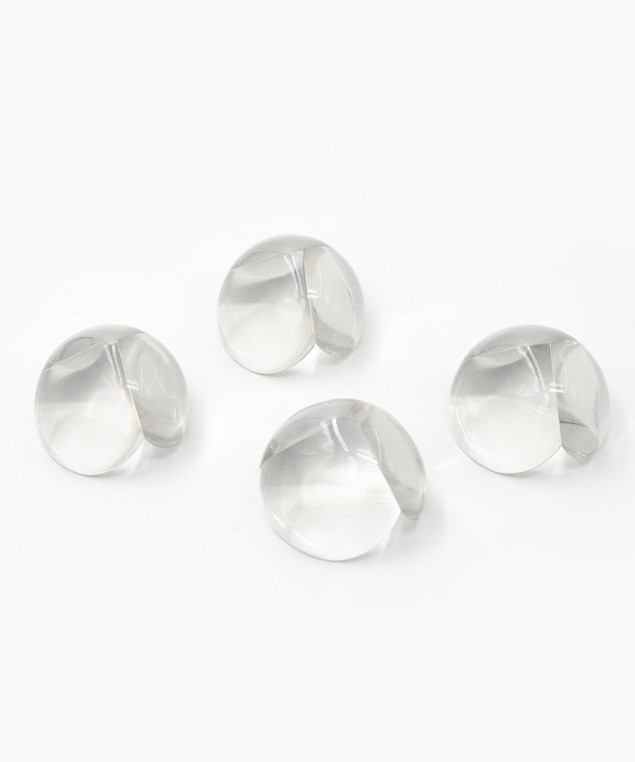 Corner protectors with high-resistant adhesive, clear and effective, pack of 4.