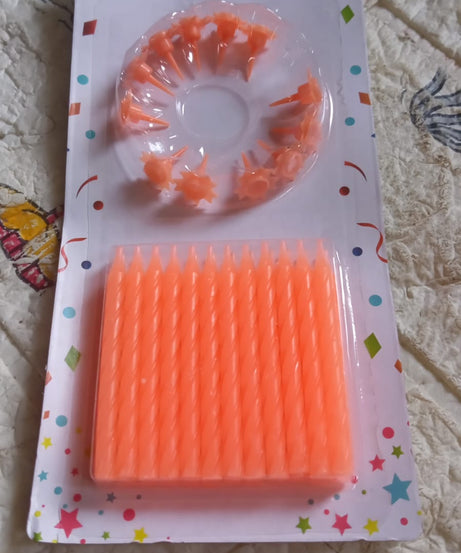 Pack of 24 birthday candles for celebrations.
