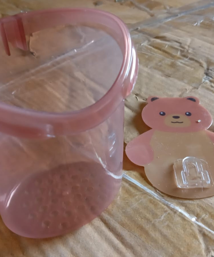 Multipurpose teddy bear wall mount holder