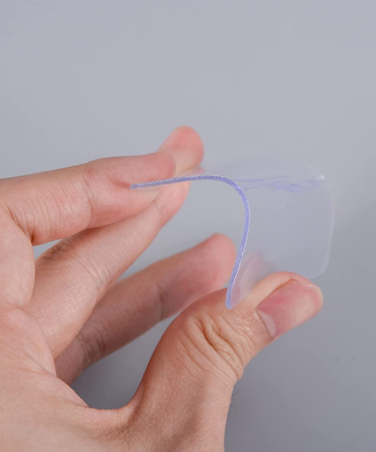 Durable clear tape for industrial and household applications, with no trace removal.