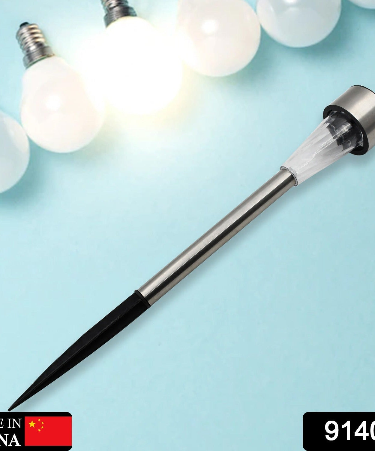 Solar-powered landscape lights for outdoor use