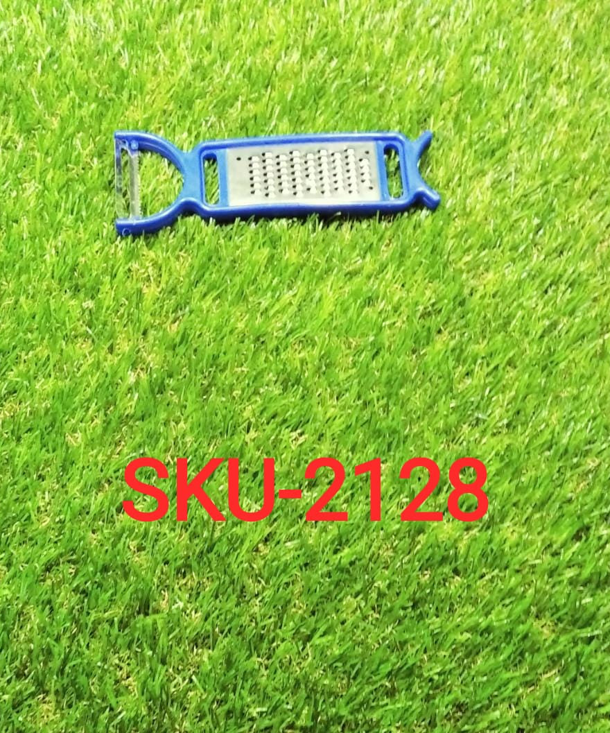 Compact 3-in-1 kitchen gadget for food prep