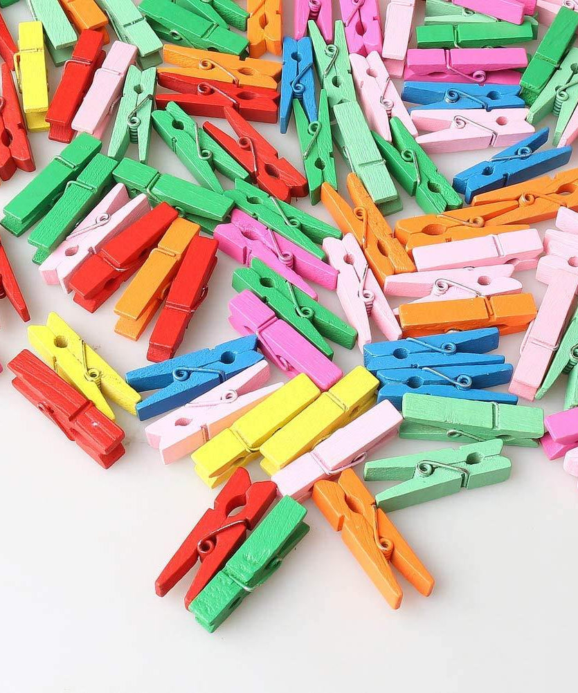 Multipurpose wooden clips for photos and crafts, 50 in a pack