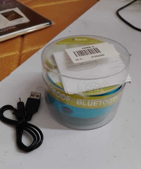 Mini Waterproof Hands-Free Bluetooth Speaker with MIC Suction Cup (1 Pc)