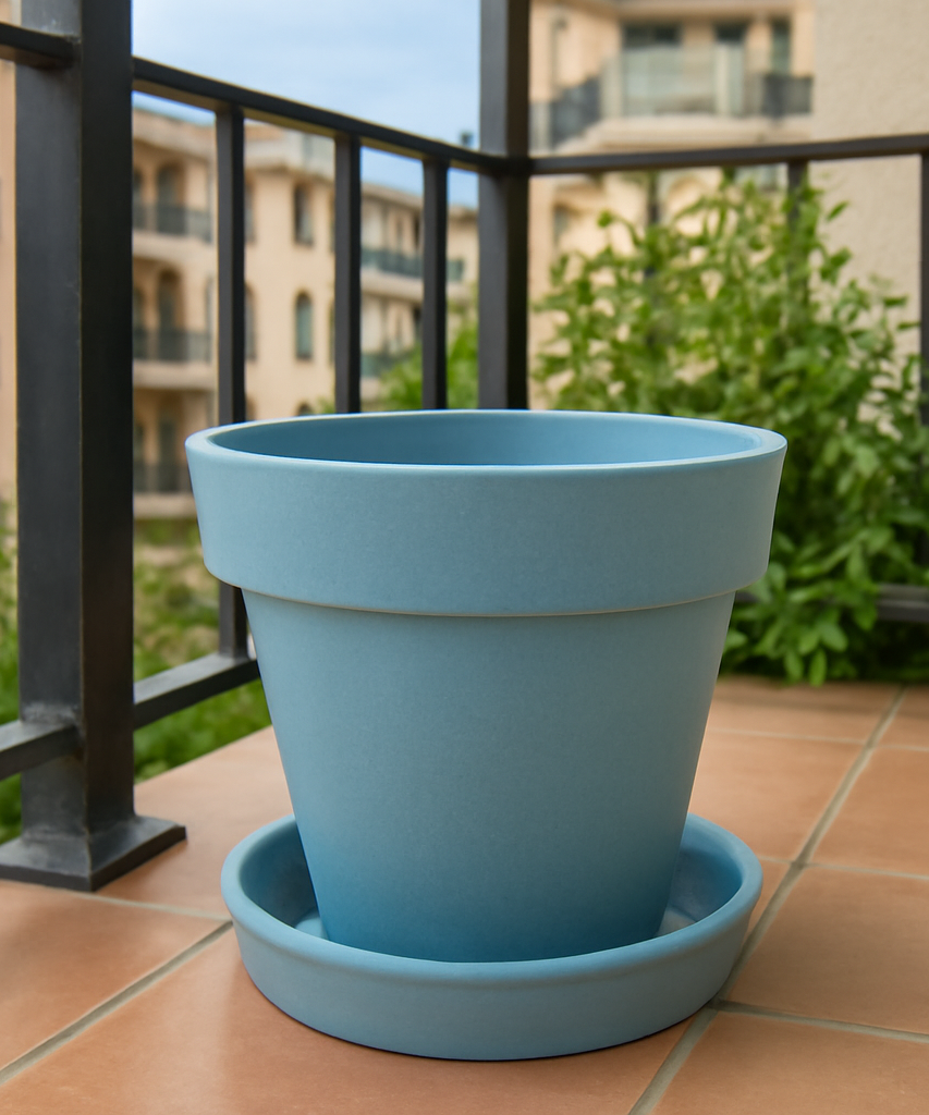 Heavy Plastic Flower pots With Tray (1 Pc)