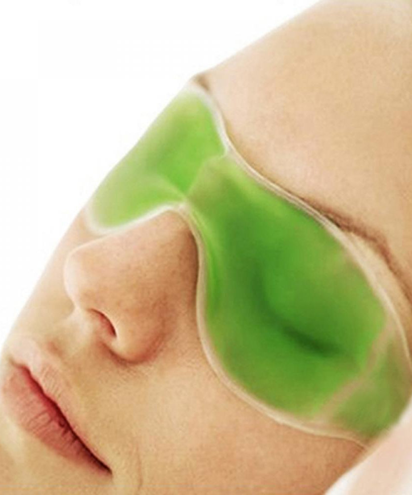 Green gel eye mask for cooling