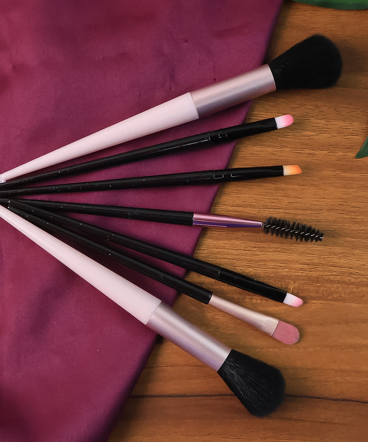 Professional Dual-Tone Beauty Brush Set