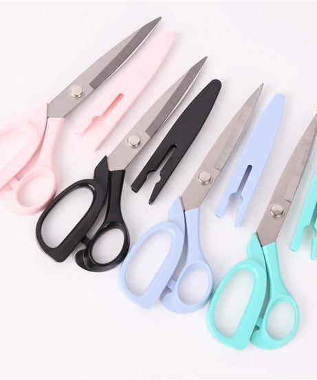 Carbo titanium scissors with sharp blades