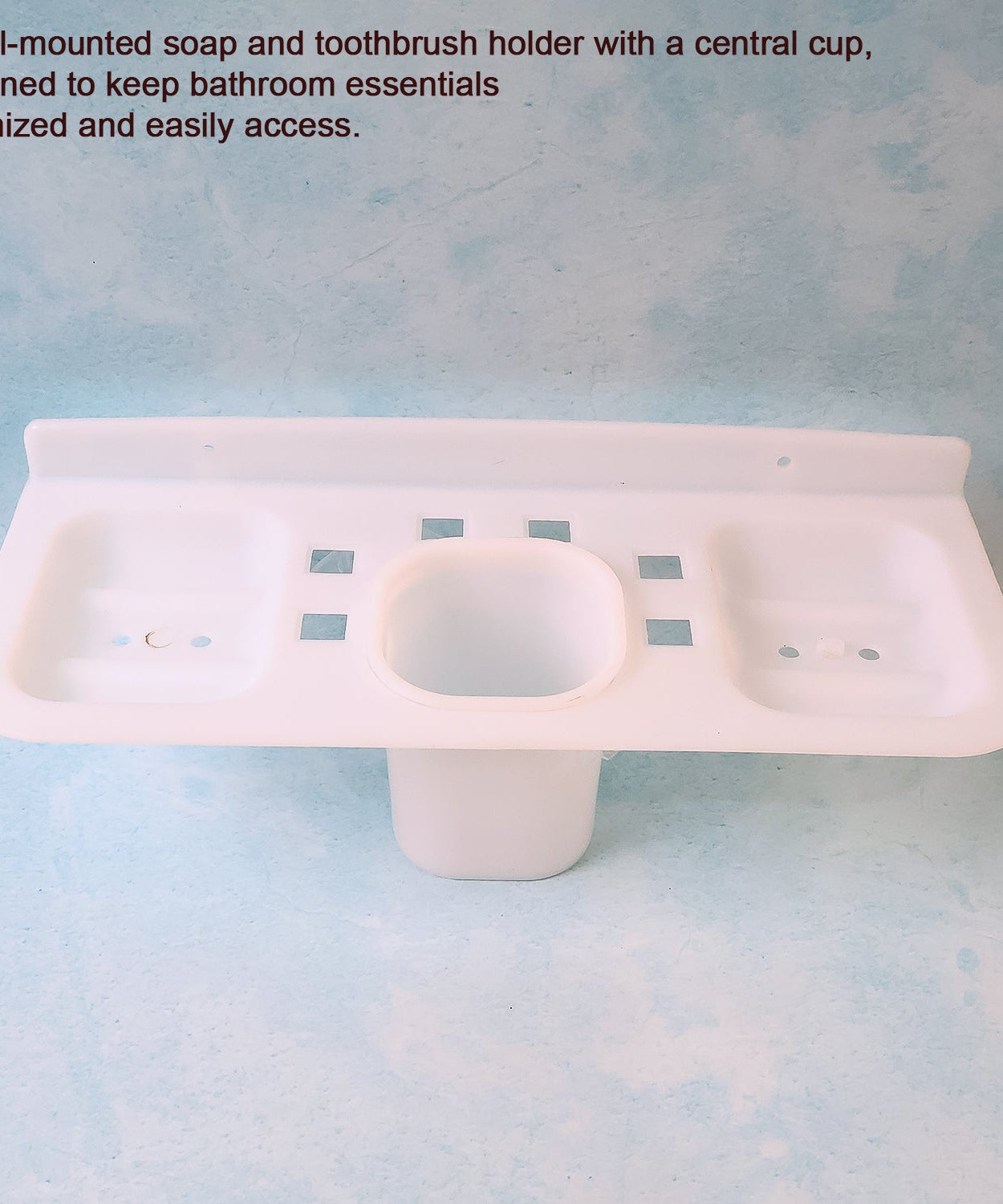 Plastic Soap Dish and plastic soap dish tray used in bathroom and kitchen purposes.