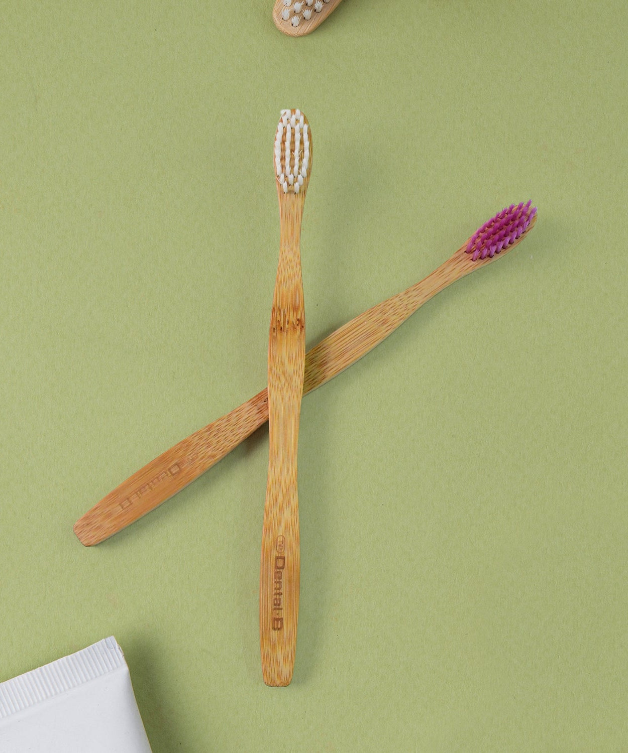 Eco-Friendly Natural Bamboo Toothbrush with Medium Bristles (2 Pc)