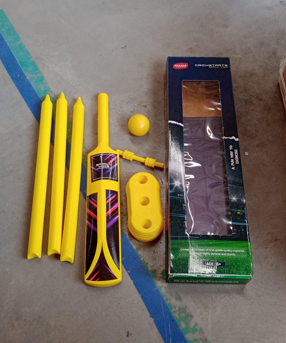 Small Cricket Kit for Boys & Girls, Cricket Set with 1 Cricket Bat, 1 Plastic Ball, Bails, 3 Stumps with Stand Base