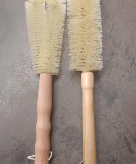 13 inch Bottle Brush, Bristle Brush with  Wood Handle, Washing Brush with Wooden Handle, Kitchen Cleaning Tool, Brushes for Dish, Tumbler, Teapot, Cup, Pan