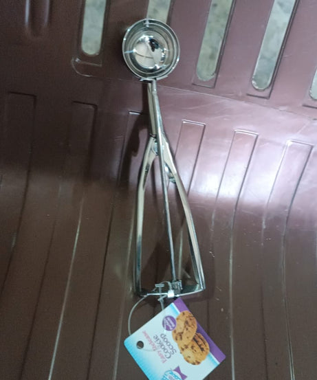 Stainless Steel Ice Cream Scoop (1 Pc)