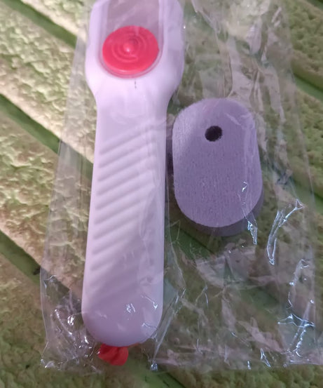 Cleaning Sponge Brush with Liquid / Soap Dispenser & With 4 Refill Brush Heads (1 Set)