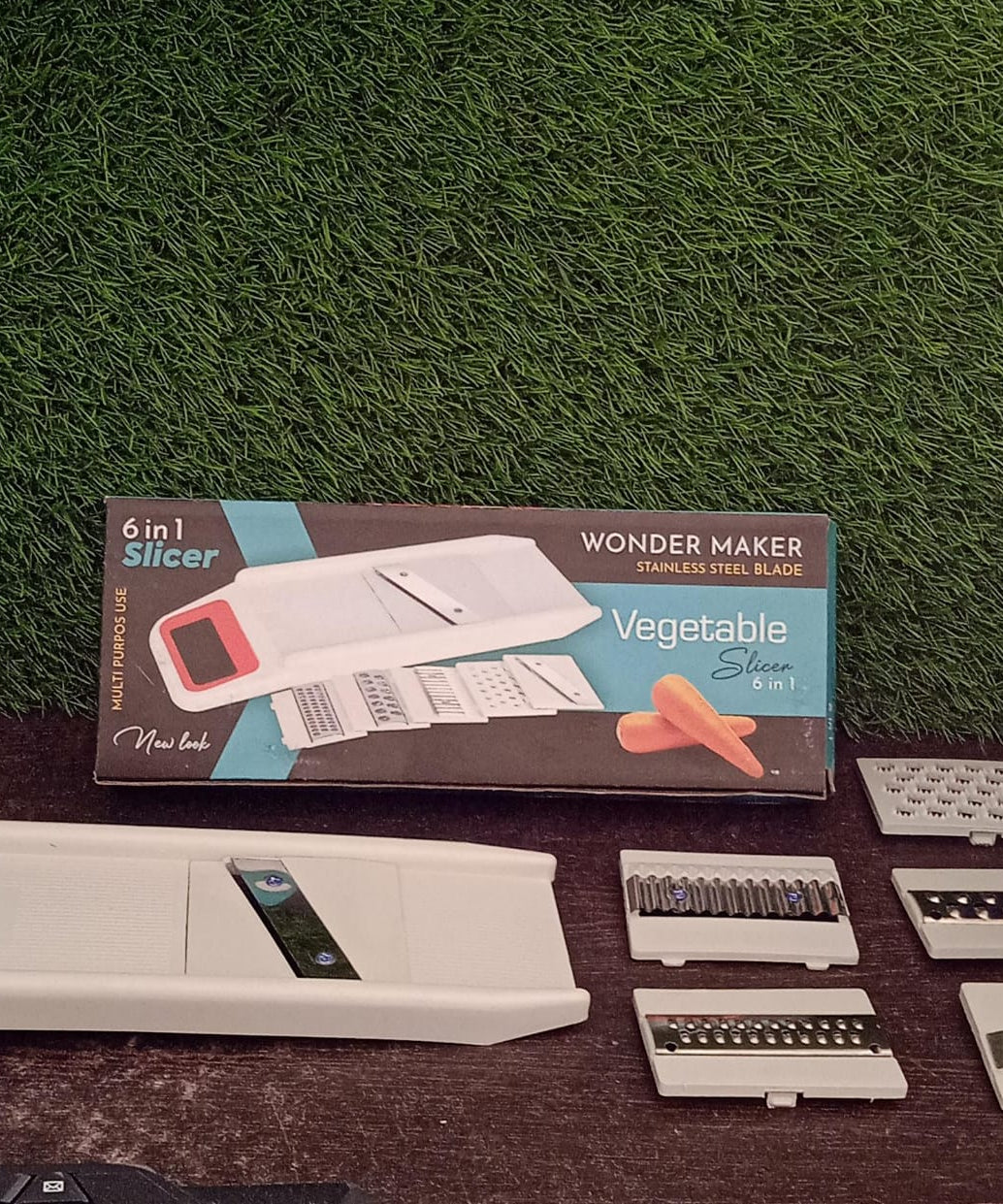 6-in-1 slicers and graters for kitchen use