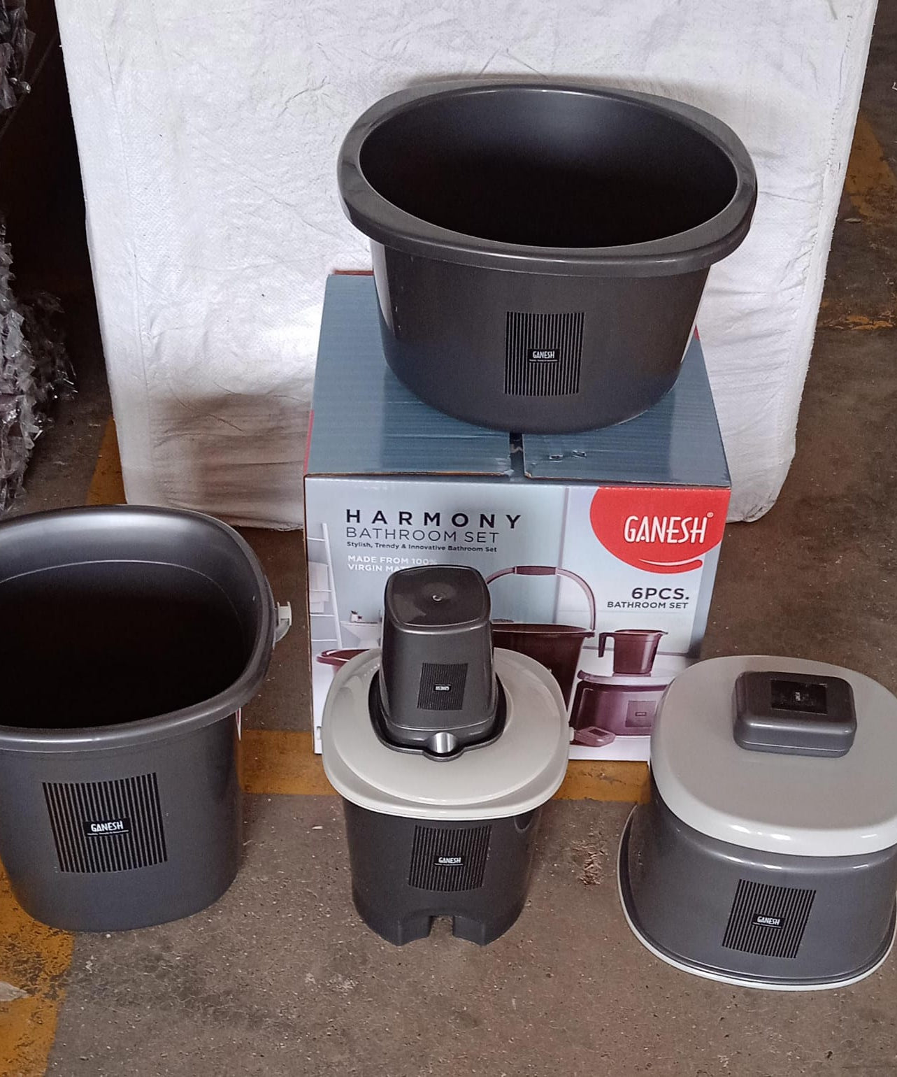 Plastic Bathroom Accessories Set (Mix Color / 6 Pc)