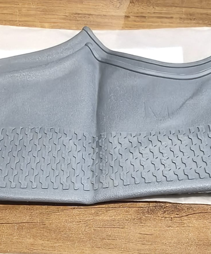 Grey Non-Slip Silicone Rain Reusable Anti skid Waterproof Fordable Boot Shoe Cover (1 Pair )