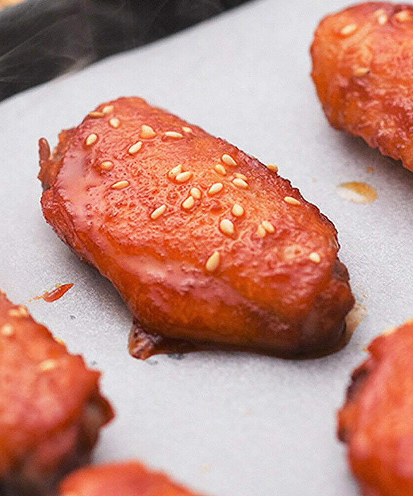 Non-stick paper for baking, microwaving, and oven use.