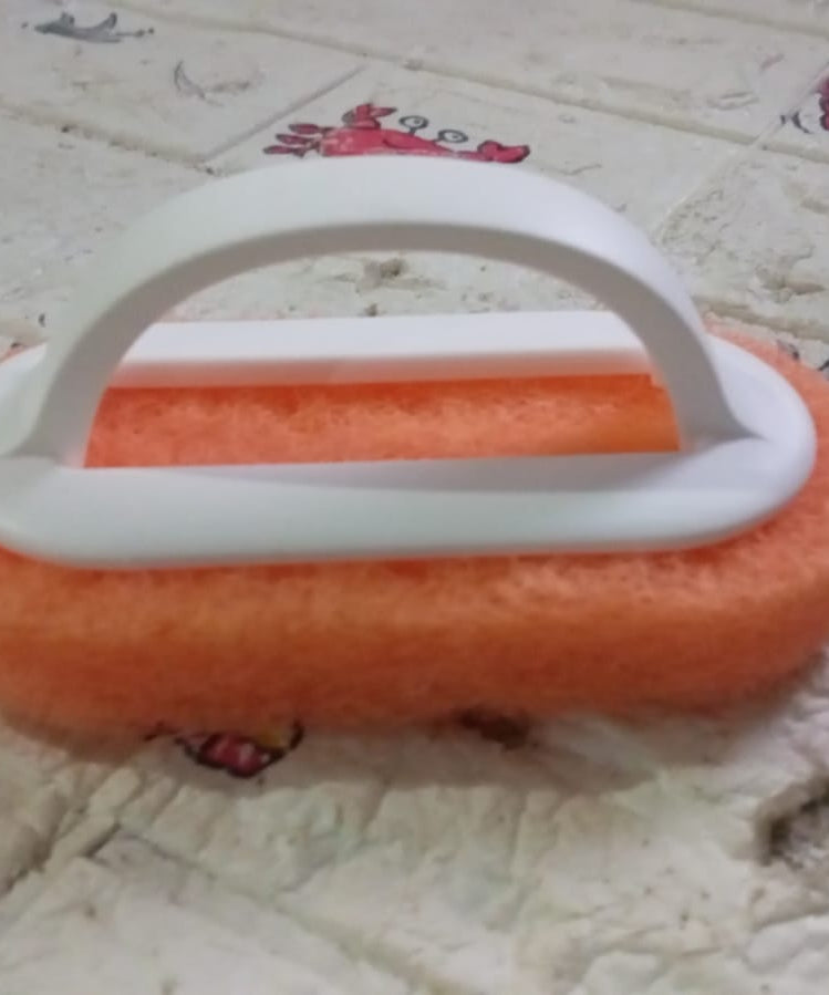 Pot brush with handle, perfect for sink and kitchen cleaning