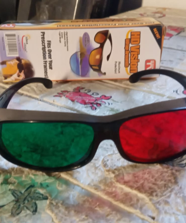 Stylish UV-Protected Sunglasses for All-Day Comfort – Perfect for Any Light! (1 Pc)