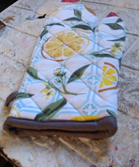 Heat proof cotton baking pad, essential for microwave and oven use