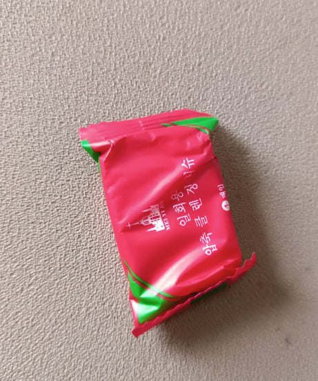 Compressed Towels Portable Disposable Compressed Cotton Coin Tissue Towel for Travel, Camping, Hiking, Sport, Beauty Salon, Home Hand Wipes (30x25 Cm)