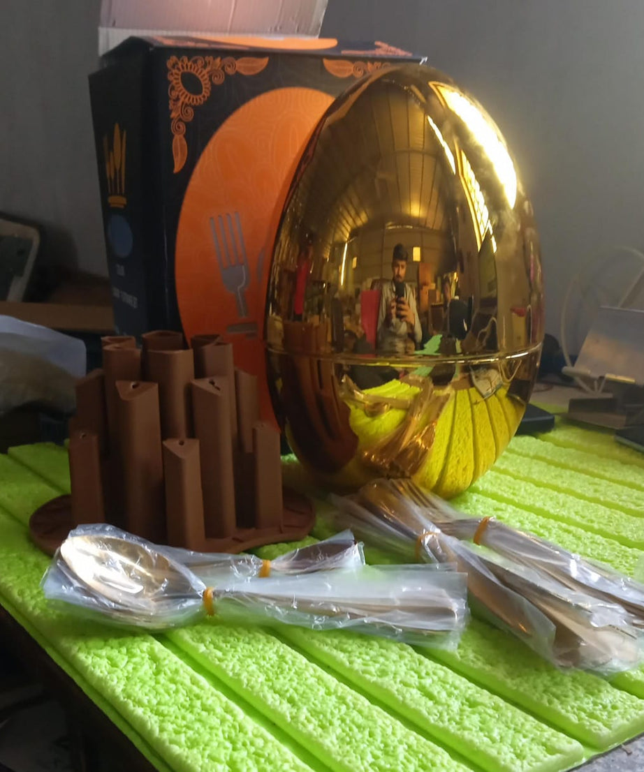 Premium Cutlery Set 24 Pcs with Oval Shaped Stand | Beautiful Stylish Oval Designed Cutlery Sets, Egg-Shaped Luxury Spoon Holder Set  (Golden / 24 pcs set)