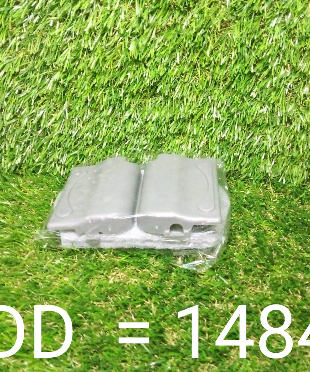 Cleaning tool for narrow window grooves