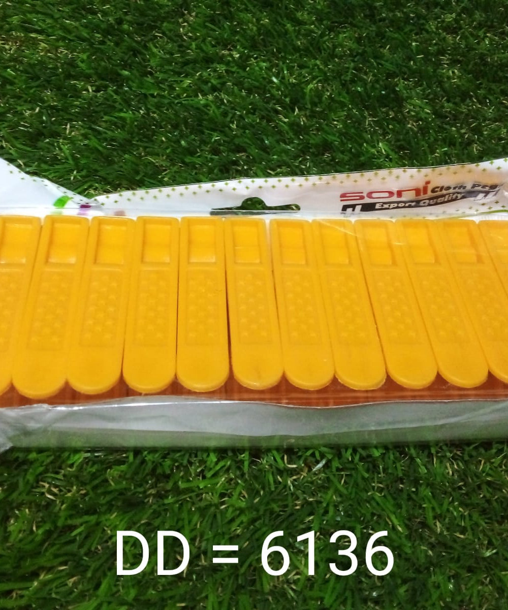 Clip set for clothes and other items