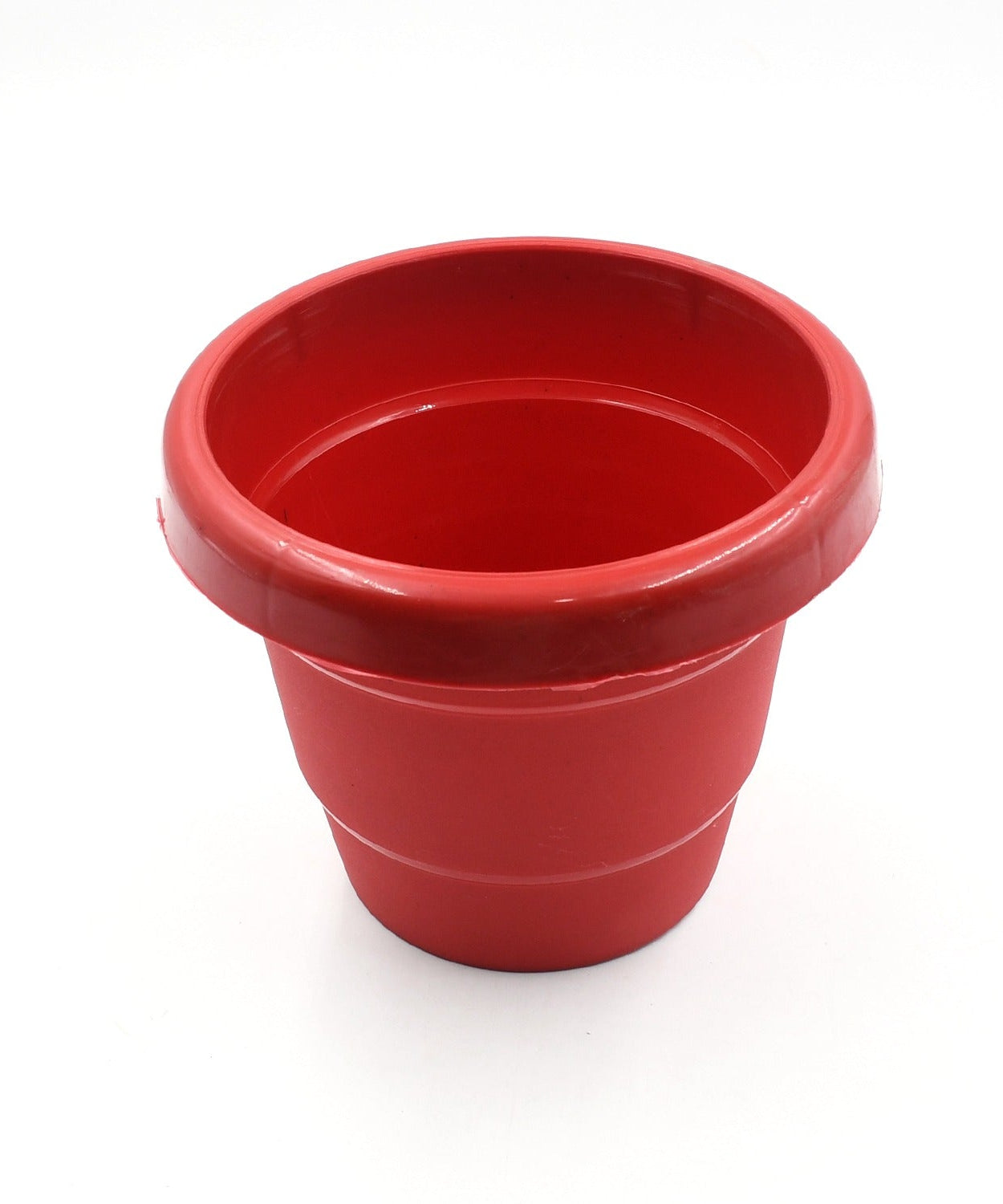 Heavy-duty 13 cm plant container, plastic, for home decor and outdoor balcony gardens.