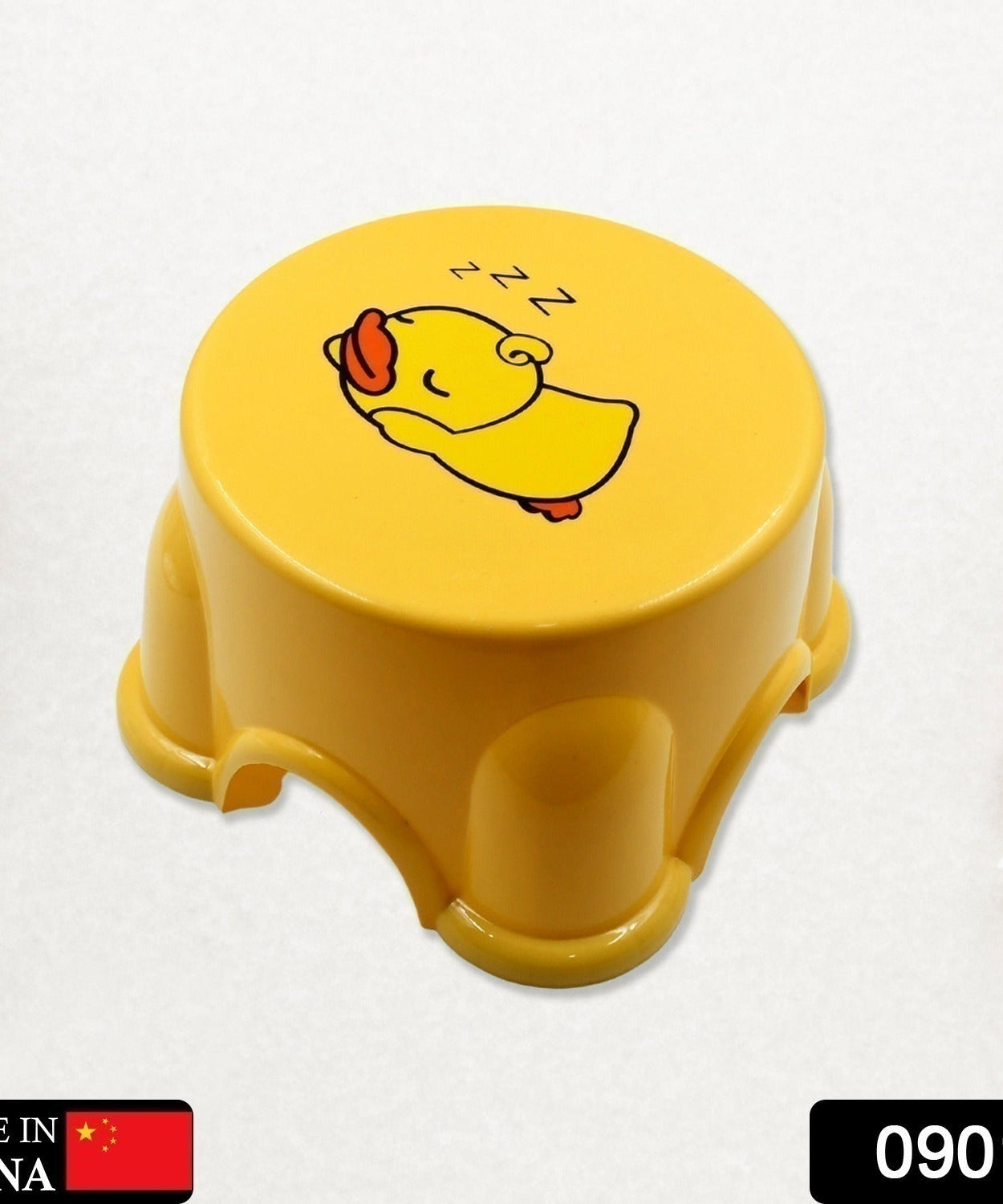 Portable plastic stool, anti-slip, strong for indoor and outdoor use, ideal for bathroom and kitchen.