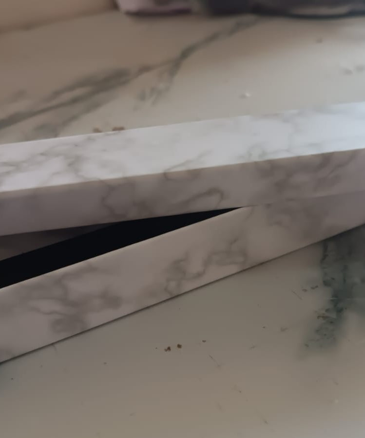 Luxury Empty Gift Box (21x5cm & 1 Pc)