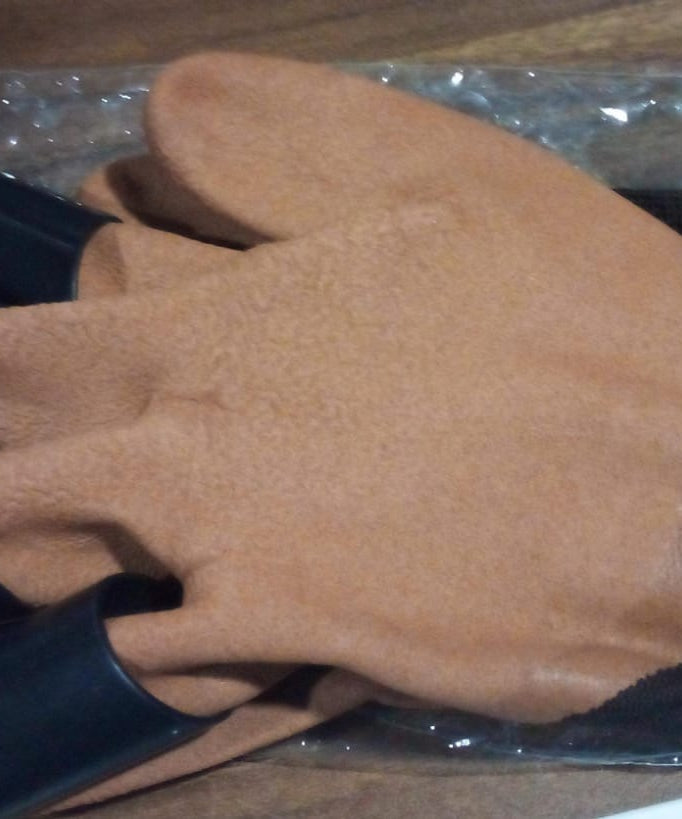 Garden Farming Gloves With Hand Fingertips & Plastic Claws (1 Pair)