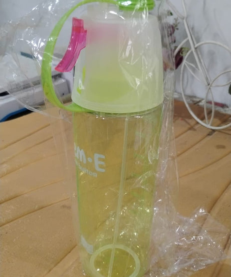 Plastic Dual Function Sports Water Bottle with Built-in Mist Spray and Leakproof Cap (600ML / 1 Pc)