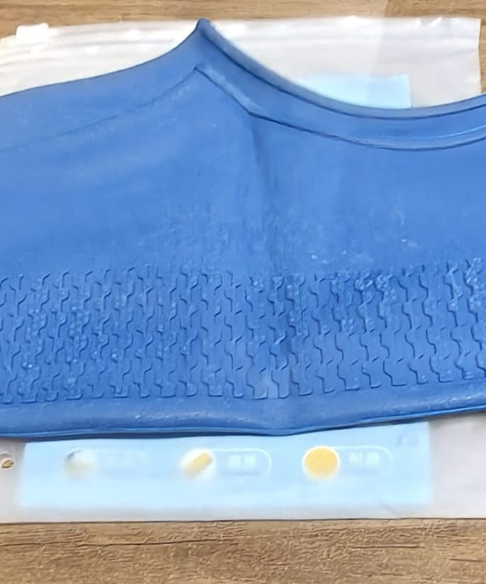 Blue Non-Slip Silicone Rain Reusable Anti skid Waterproof Fordable Boot Shoe Cover (1 Pair)