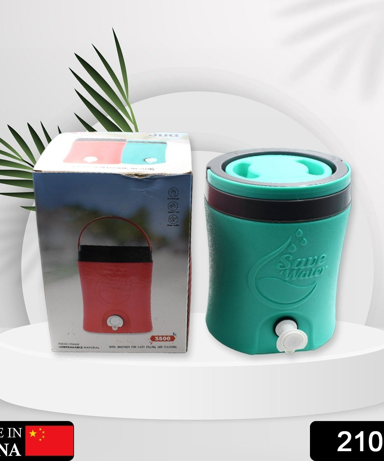 Insulated water jug with tap, 3.5 liters capacity