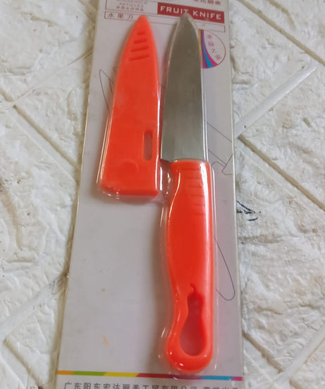 Stainless steel knife with non-slip grip and blade cover for kitchen safety