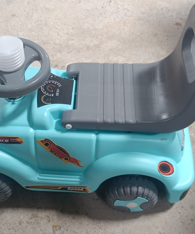 Ride-on car with musical horn and backrest for toddlers