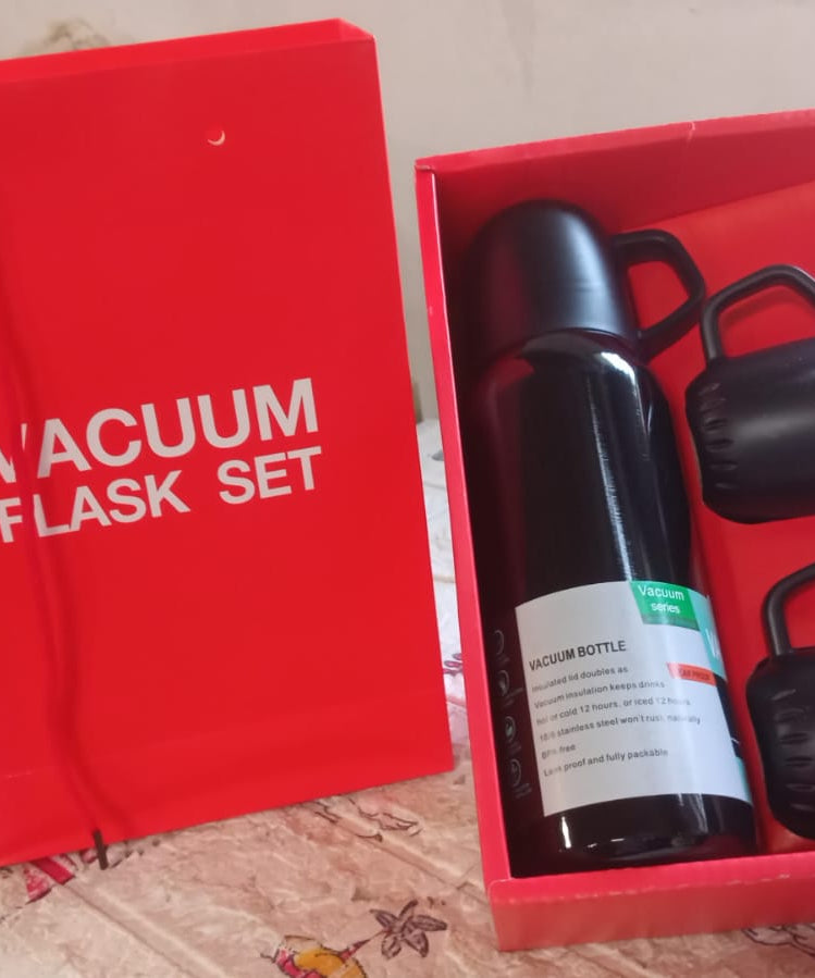 thermos in black color