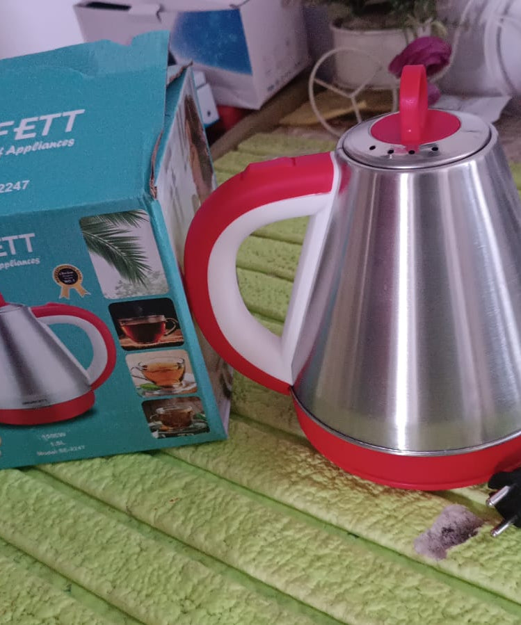 Stainless steel large capacity electric kettle (1500W / 1.5 Ltr.)
