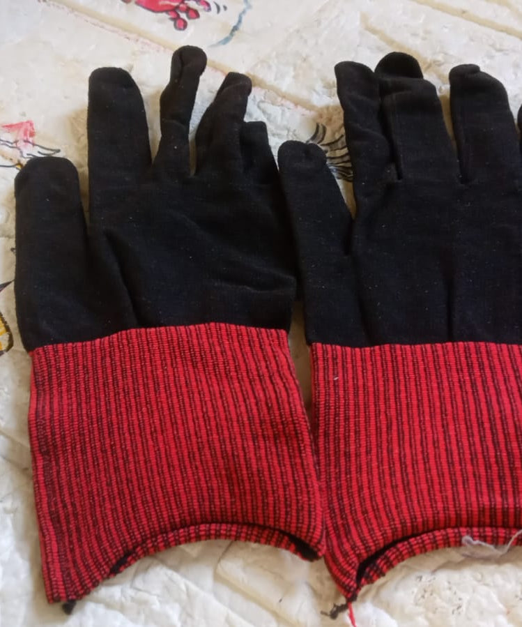 Comfortable cut-resistant gloves for various tasks