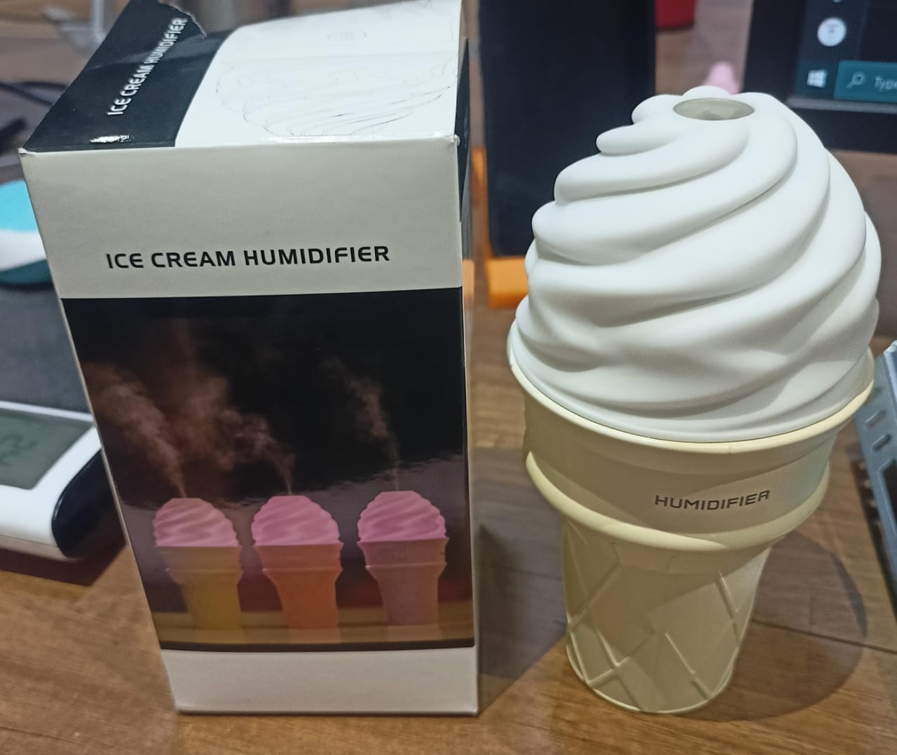 Ice Cream Cone Shape Air Freshener Humidifier (1Pc / Cream Color)