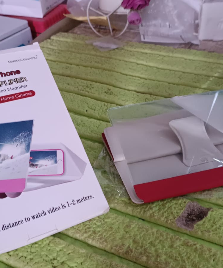 3D HD Mobile Phone Screen Magnifier Amplifier (1 Pc / 10 Inch)