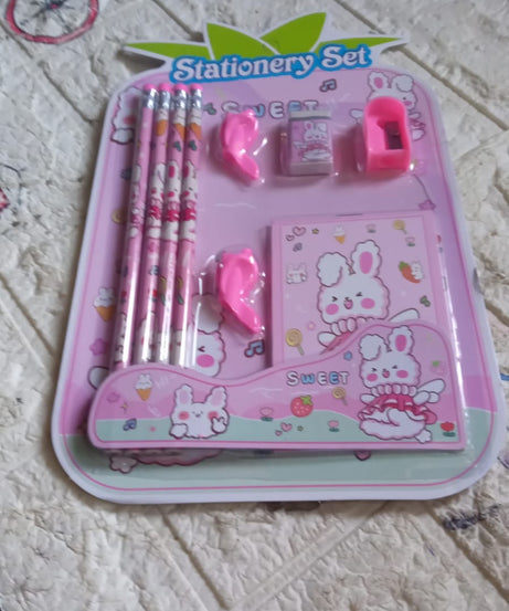 Kids' complete stationery set with diary and pencils.